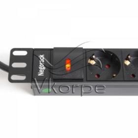 Блок силовых розеток в стойку NegoRack NR_PDU8_30 Блок силовых розеток в стойку NegoRack NR_PDU8_30
