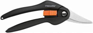Ножницы универсальные Fiskars SingleStep P27 черный/оранжевый (1000570)