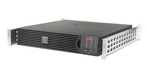 Источник бесперебойного питания APC Smart-UPS RT SURT1000RMXLI 700Вт 1000ВА черный